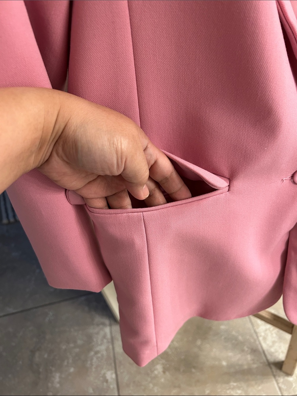 Abercrombie & Fitch Pink Blazer and Tailored Shorts Set (Bin A) - Picture 7 of 8